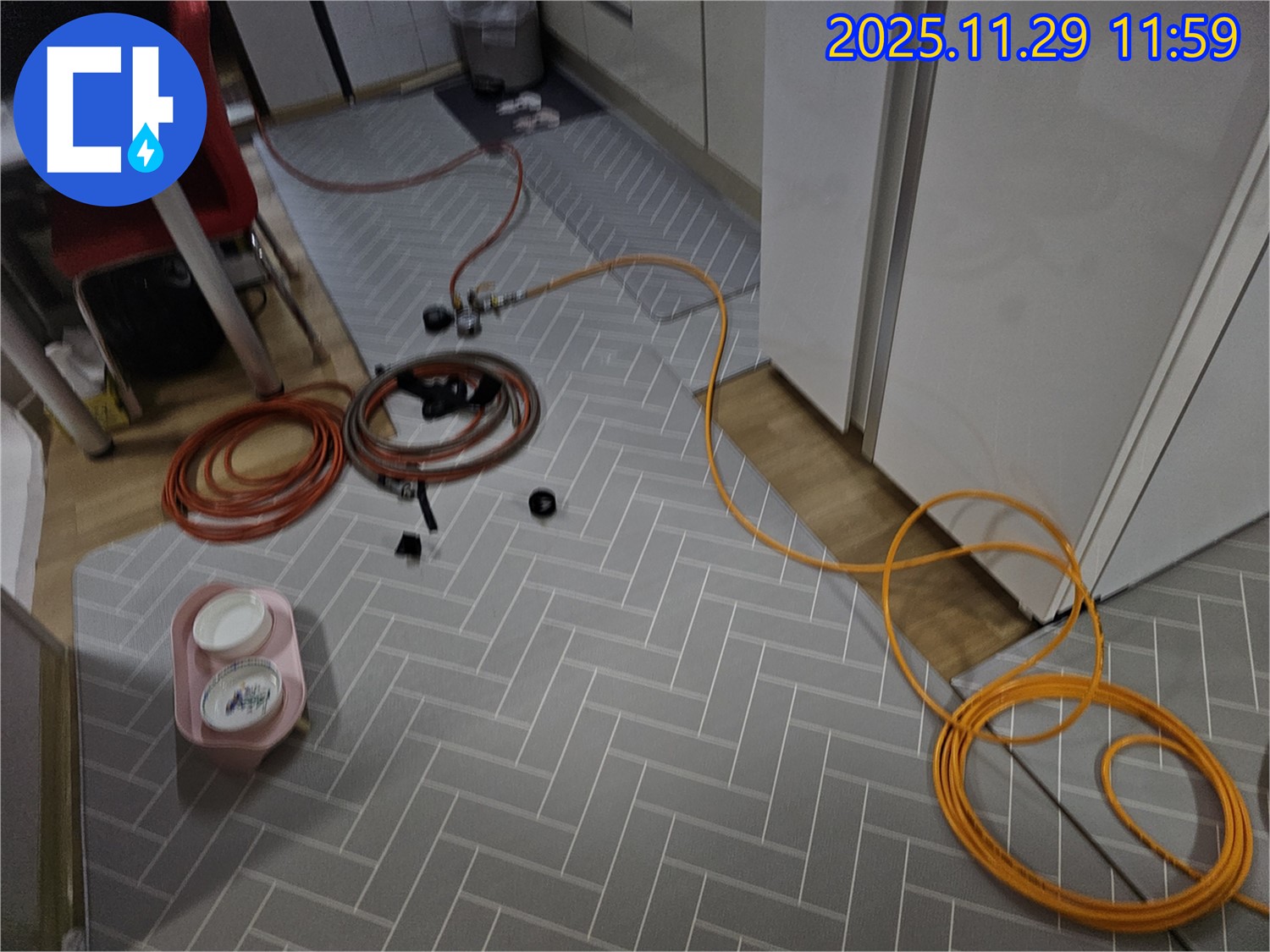 파주 누수 전문가가 광탄면 누수 문제를 해결하는 과정 - 완벽한 탐지와 꼼꼼한 시공으로 고객님의 고민을 해결해 드립니다.